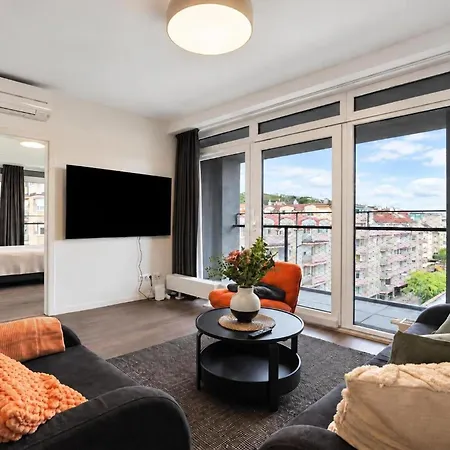 Zilinska With Balcony & Views Apartmán Bratislava